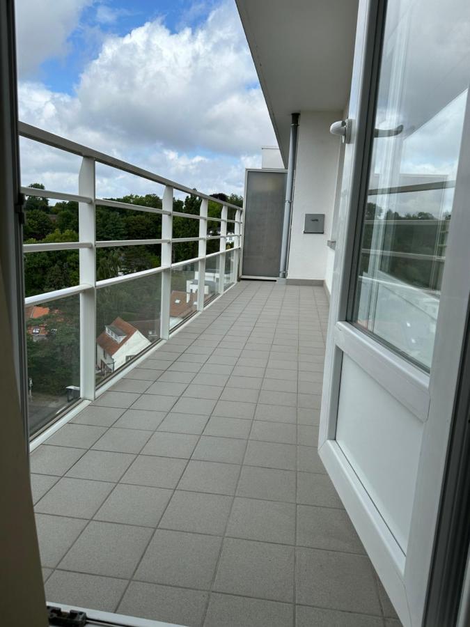 Clam，Grand Apartment In Uccle Brussels Exterior photo